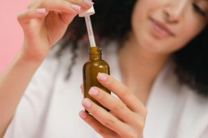 Huile de rose musquée: quels sont les dangers pour la peau? huile de rose musquée dangers