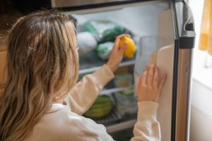 peut-on manger des aliments qui ont gelé au frigo